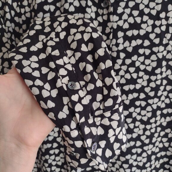 Equipment Essential Silk Top M Tossed Heart Print Black White Button Blouse - Picture 7 of 11